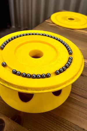 3D Printable Turn Table with Grid for Model Painting