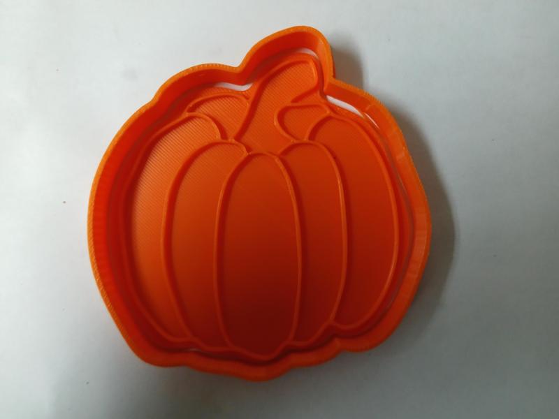 Pumpkin cookie cutter
