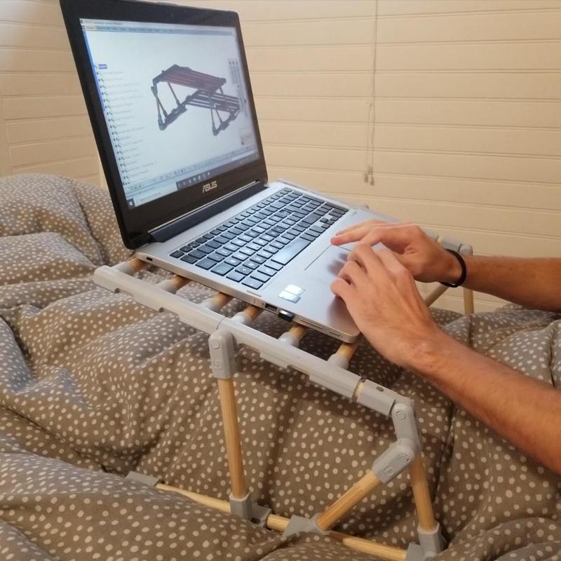 Adjustable bed tray Teleworking