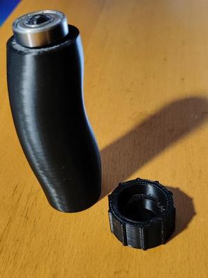 Improved rotary head / cap for Rotary miniature painting handle