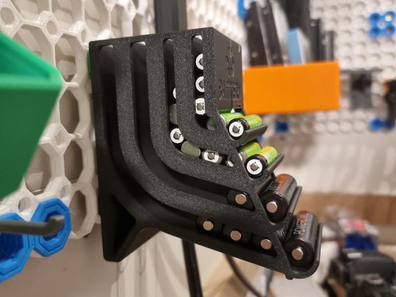 Multiboard Battery Dispencer Holder