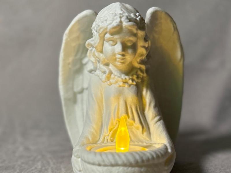 Angel with Tealight