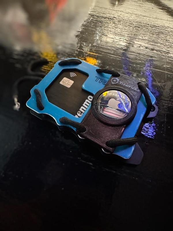 Trayvax OG 2.0 AirTag adapter