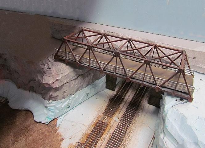 N Scale 100 Ft. Warren Truss Roadway Bridge....