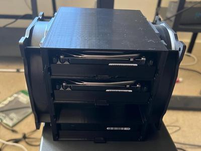 4 bay 3.5 HDD rack and caddies