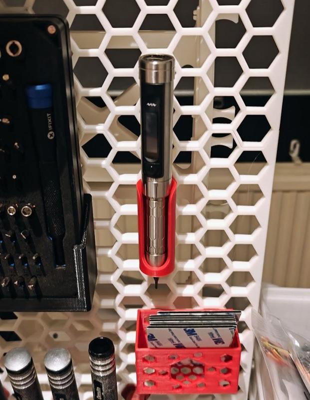 Miniware ES15 holder for the Honeycomb Storage Wall (HSW)