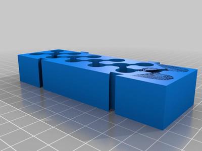 Battery Organizer Puzzle - AAA remix