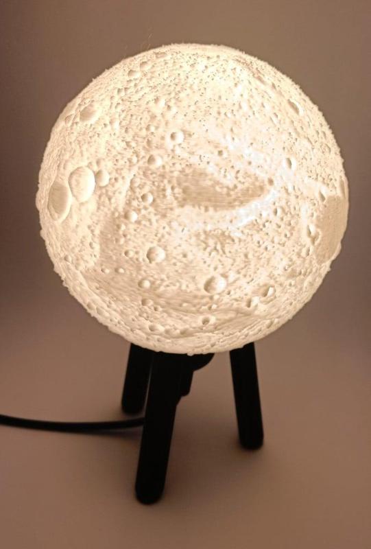 Hybrid Hanging/Desk Vesta Lamp