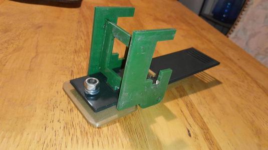 Trigger Plank with M8 Screw to with balance