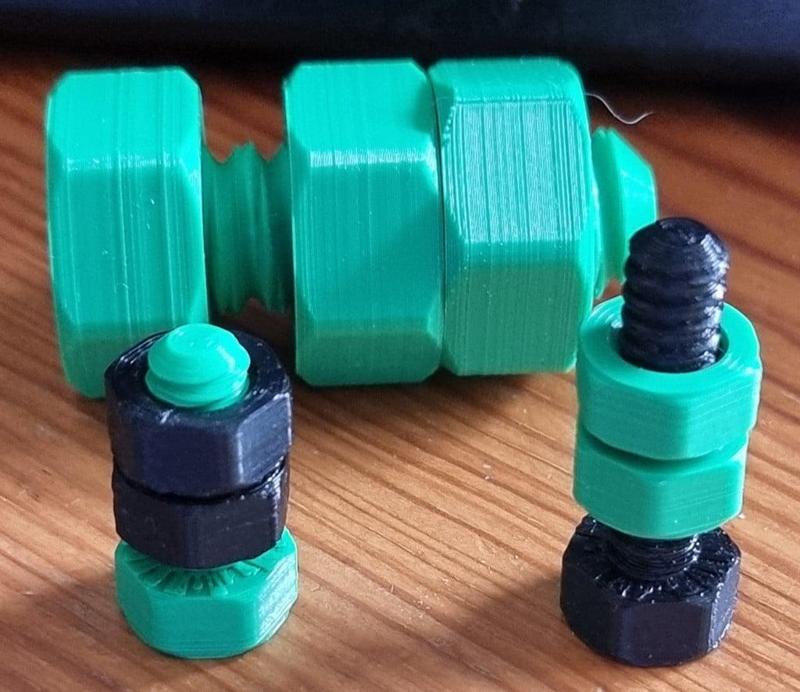 Get nuts! Try magic screw! Customizeable OpenSCAD 