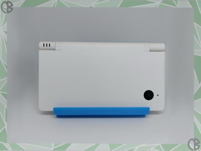 Continuity - Stand for Nintendo DSi