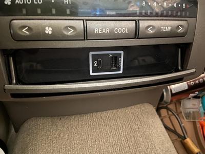 GX470 Rear Audio Control delete to USB Charger