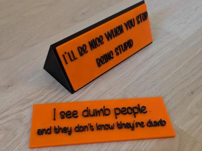 Desk Plaque with Interchangeable Message Plates