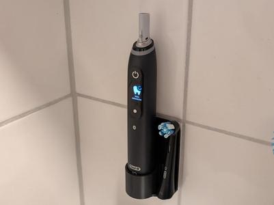 Oral-B iO Series 7-10 Toothbrush Wall Mount