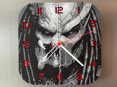 wall / desk clock Predator