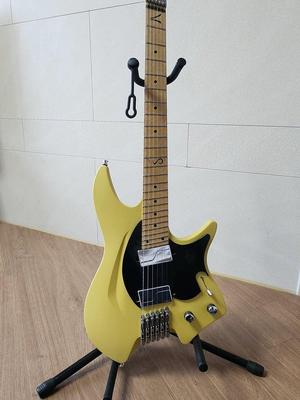 Aristides H/06 Headless guitar Pickguard