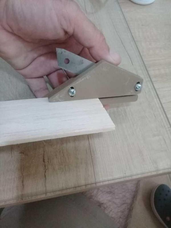 Balsa Stripper (varillador de balsa)