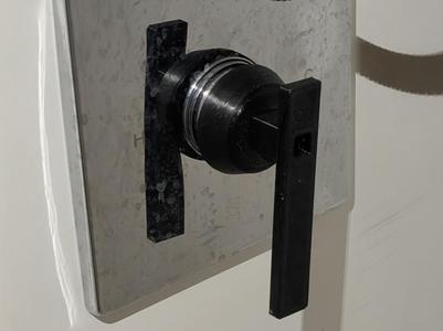 Black Series HQ15 Shower Handle