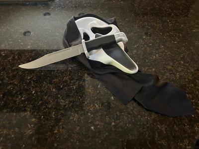 scream Knife