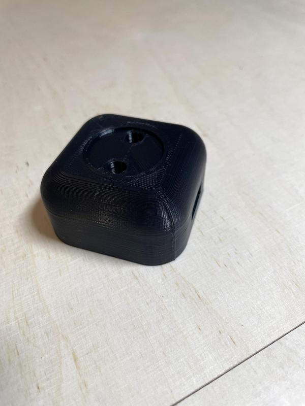 Adapter for converting the (long) Jansjö desk lamp into a clamp lamp