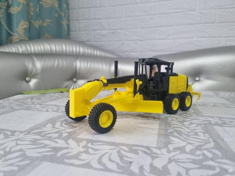 cat 150 motor grader . full ready to print