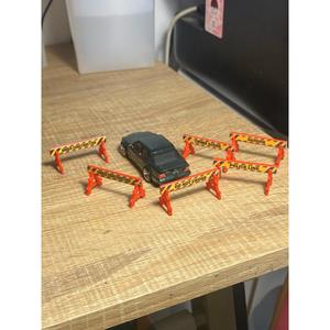 Do not cross market diorama 64 scale