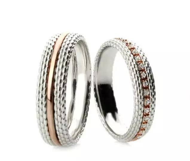 textured wedding rings in combined gold 914