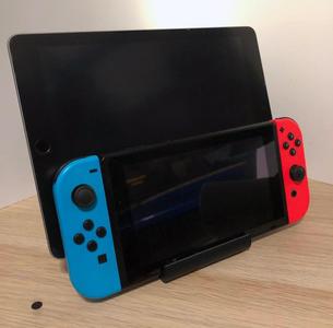 Multi-Device Stand: Smartphone, iPad, and Nintendo Switch - Elegant Design