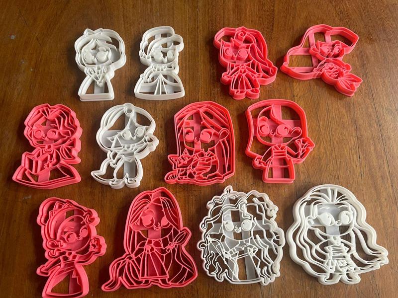 Set of 12 Disney princess cookie cutters / Set 12 Cortantes de galleta princesas Disney