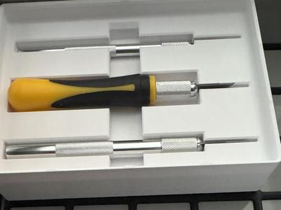 DIYSELF 16-Piece Craft Knife Set