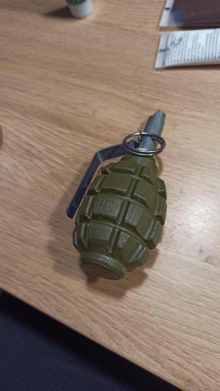F1  grenade 1:1 model