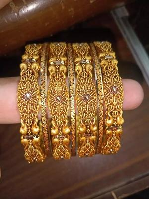 Bangle set gold filigree