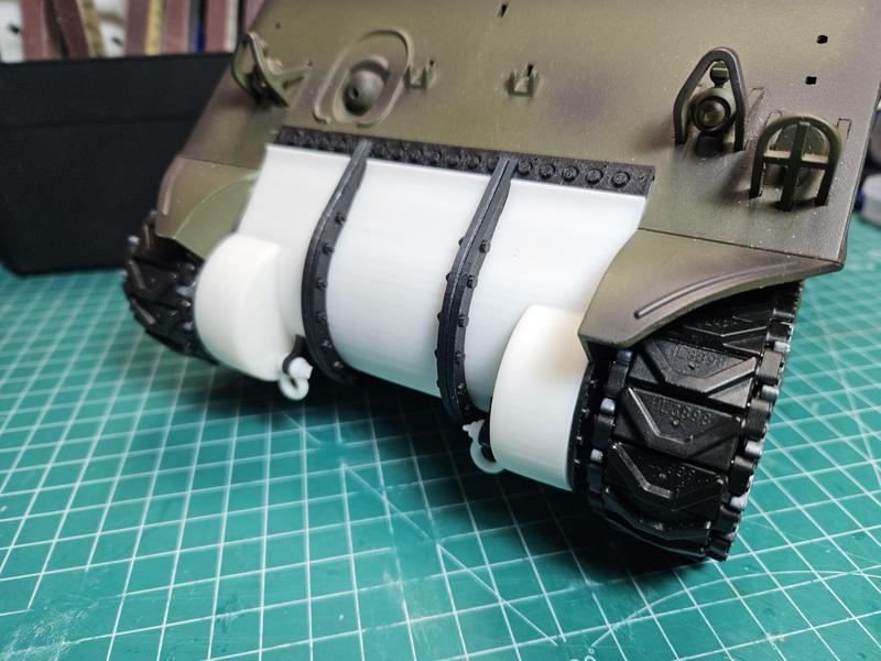 Sherman 3-piece differential cover for 1/16 Heng Long M4A3