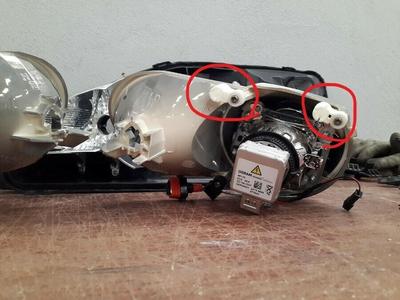 Ford Focus 2 headlight inner headlight mount