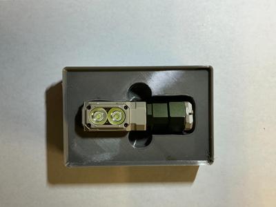 Gridfinity bin for Wuben E7 light with extension