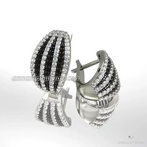 0005Model - Earrings