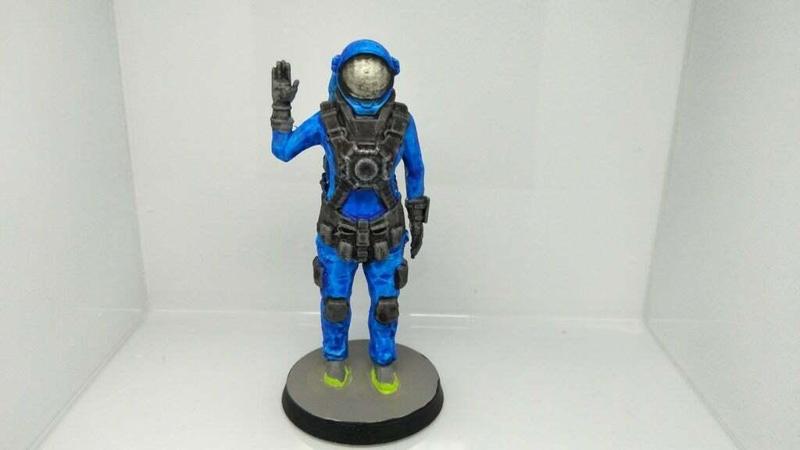 Space Engineer Waving (Female)