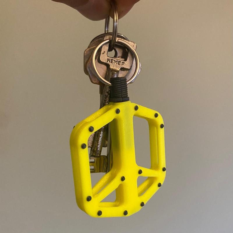 Bike pedal keychain