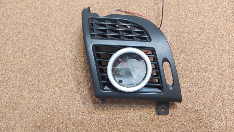 Mercedes W211 driver vent  52mm gauge holder