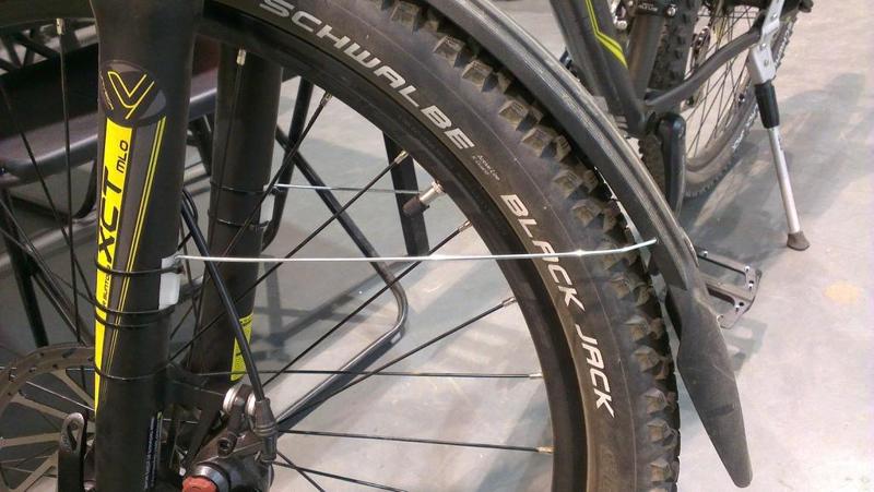 Bike dustguard fixing