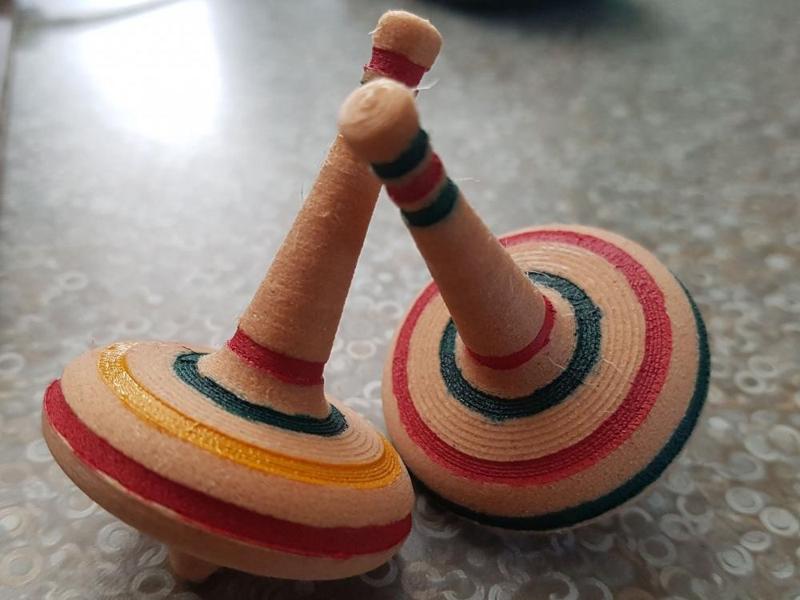 Classic Wooden Top