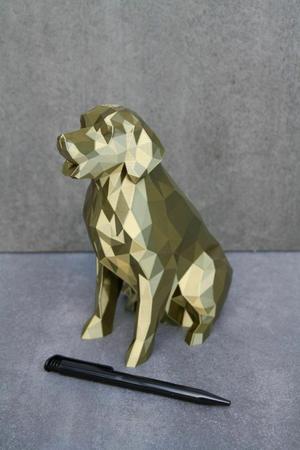 Golden Retriever figure