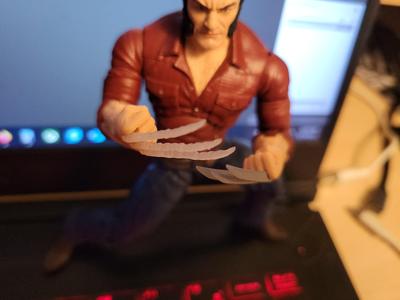 Marvel Legends Wolverine Bone Claws