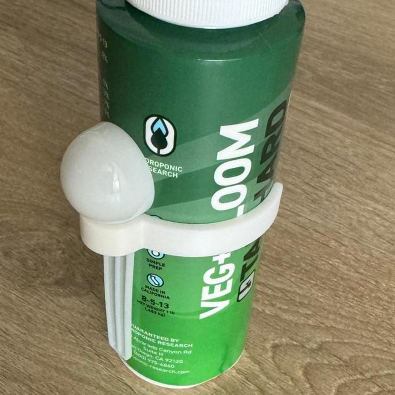 Fertilizer Spoon Holder