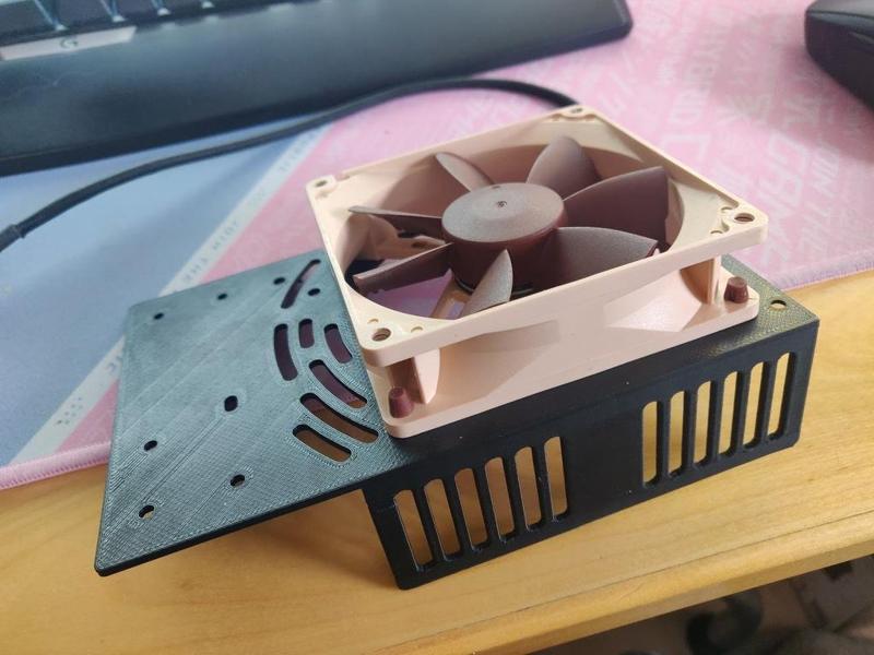 Ender 3 V2 Silent Mainboard Cover - No grill & reversed countersunk for noctua rubber