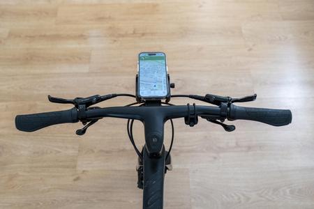 Canyon Cockpit iPhone bike holder