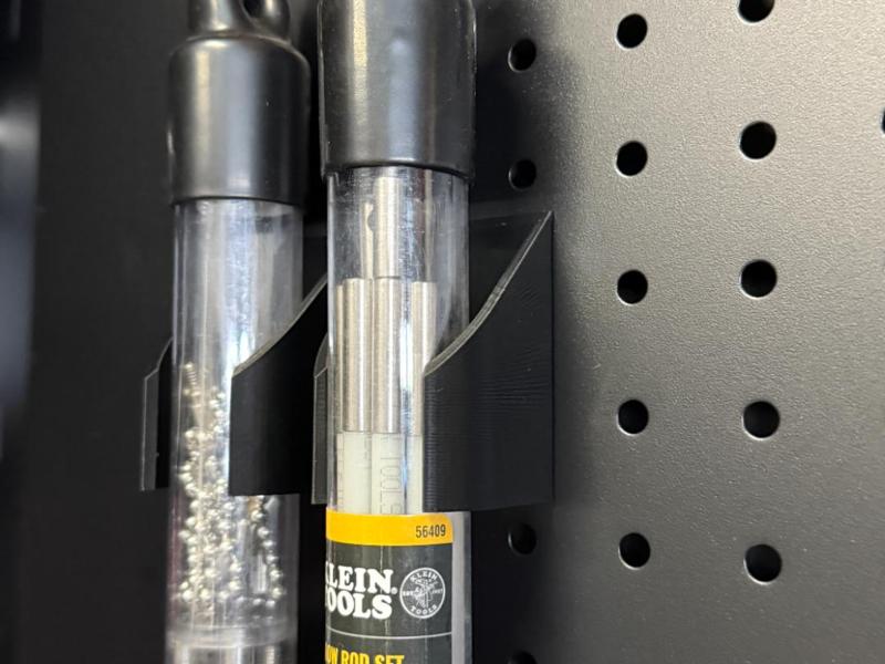 Pegboard wire fish rod set holder