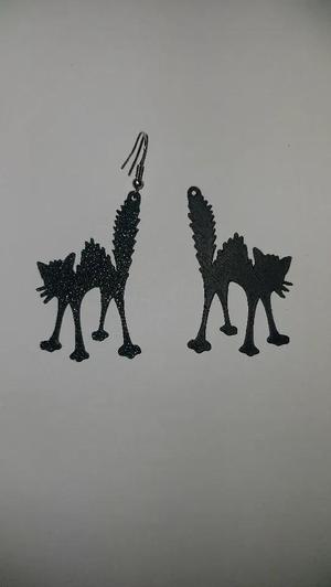 black cat earring or keychain   