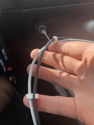 Dual 3.5 mm Cable Clip