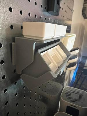 Tilted Gridfinity Drawer For Pegboards With Handle   